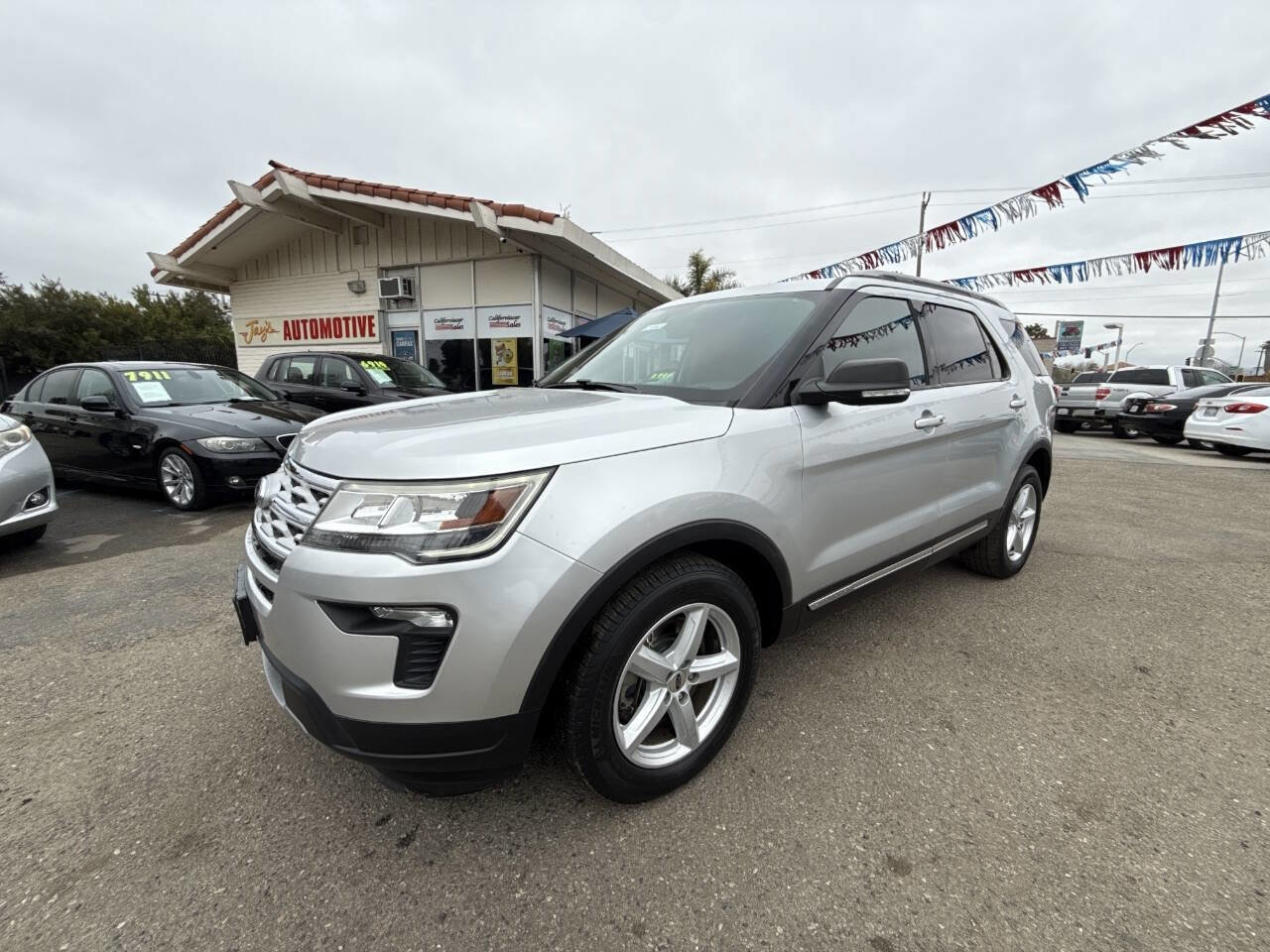 Used 2019 Ford Explorer XLT w/ Equipment Group 201A image 1