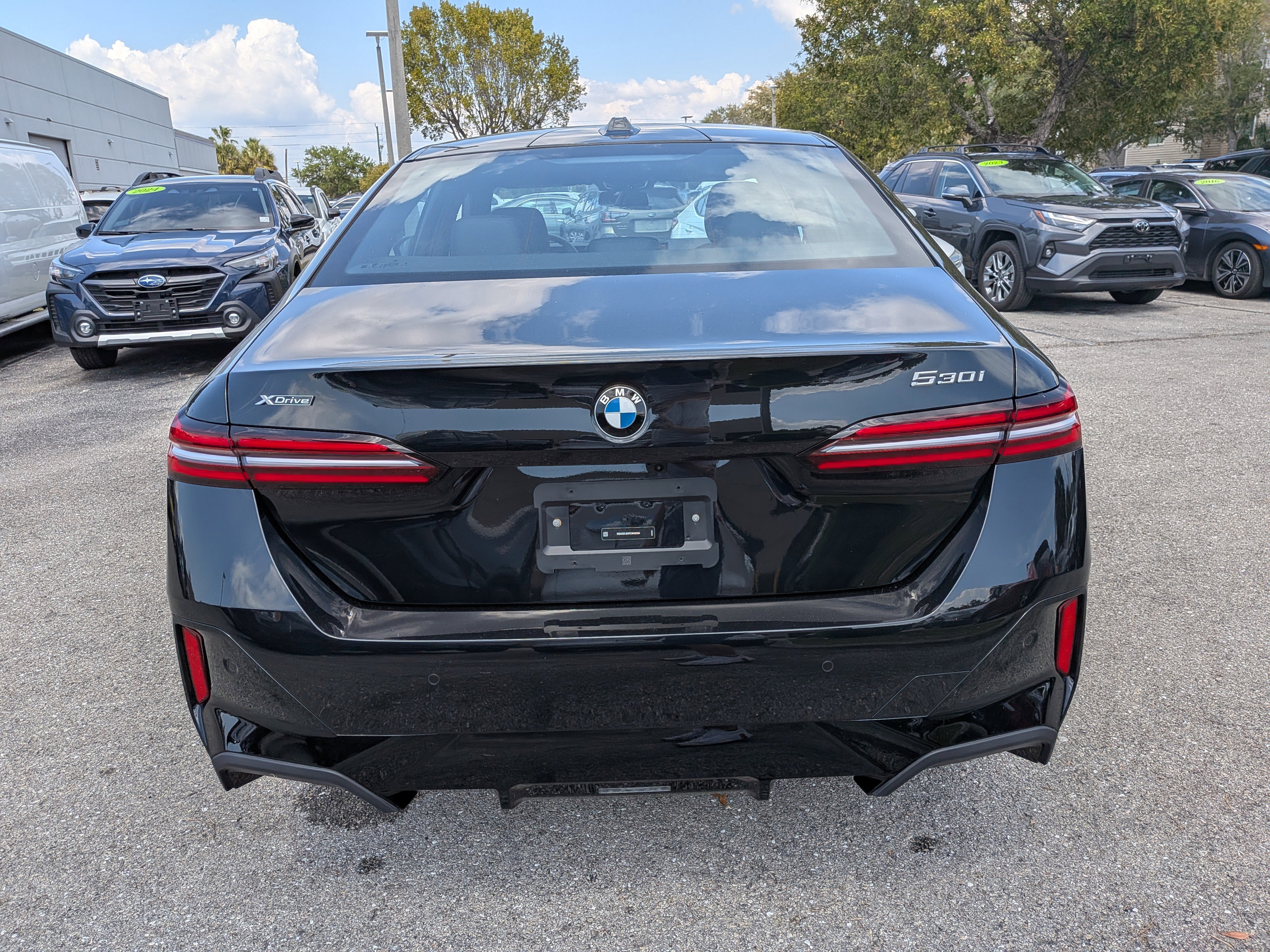 Used 2026 BMW 530i xDrive image 5