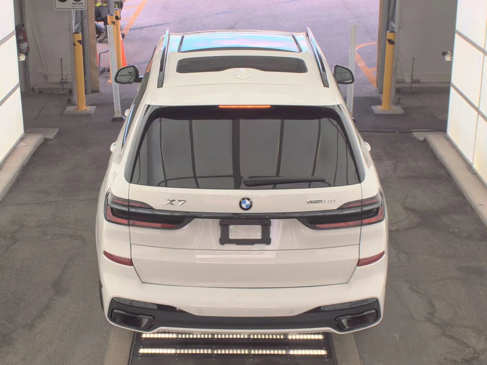 Used 2025 BMW X7 xDrive40i image 4