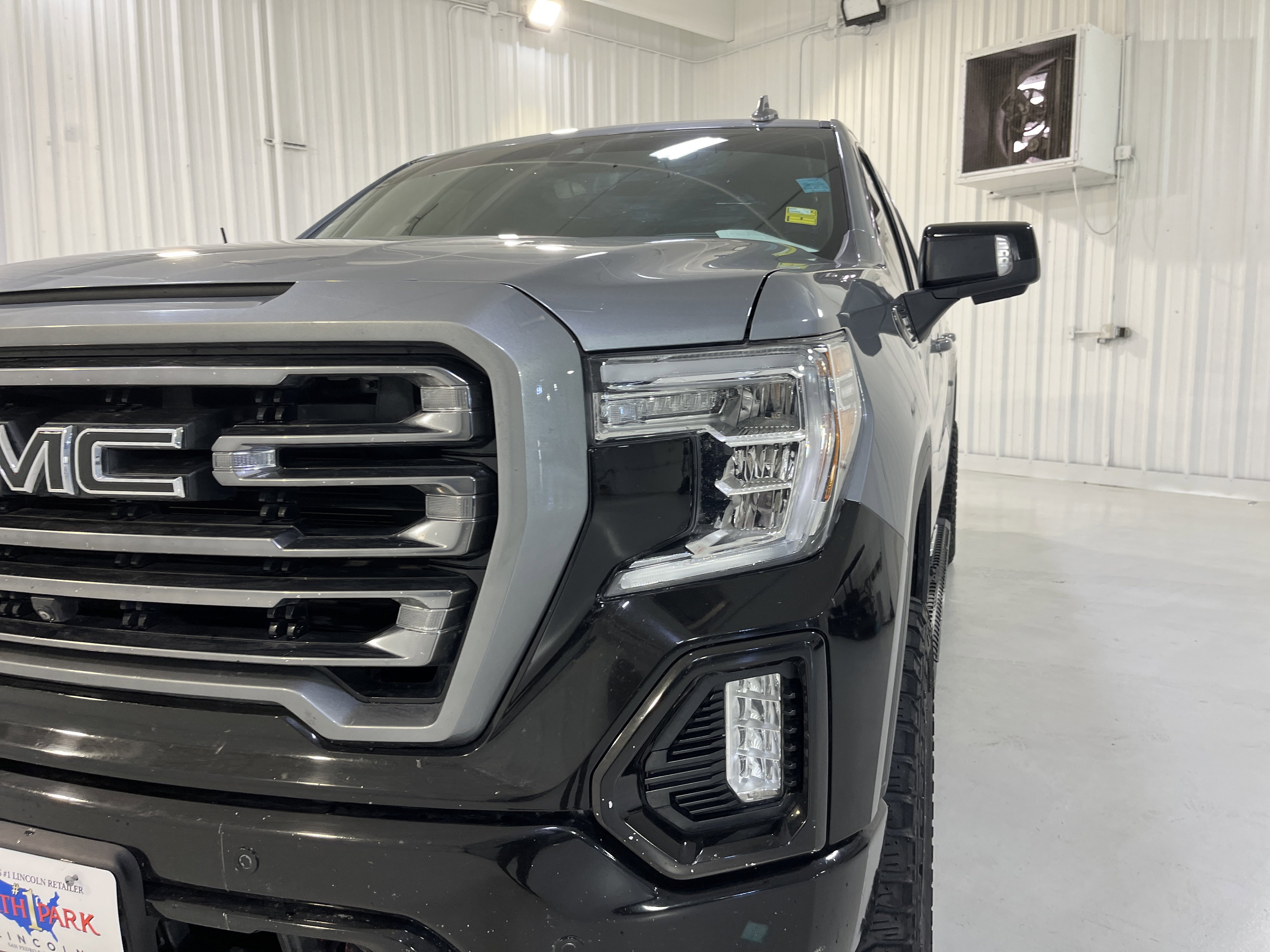 Used 2020 GMC Sierra 1500 AT4 w/ AT4 Premium Package image 18