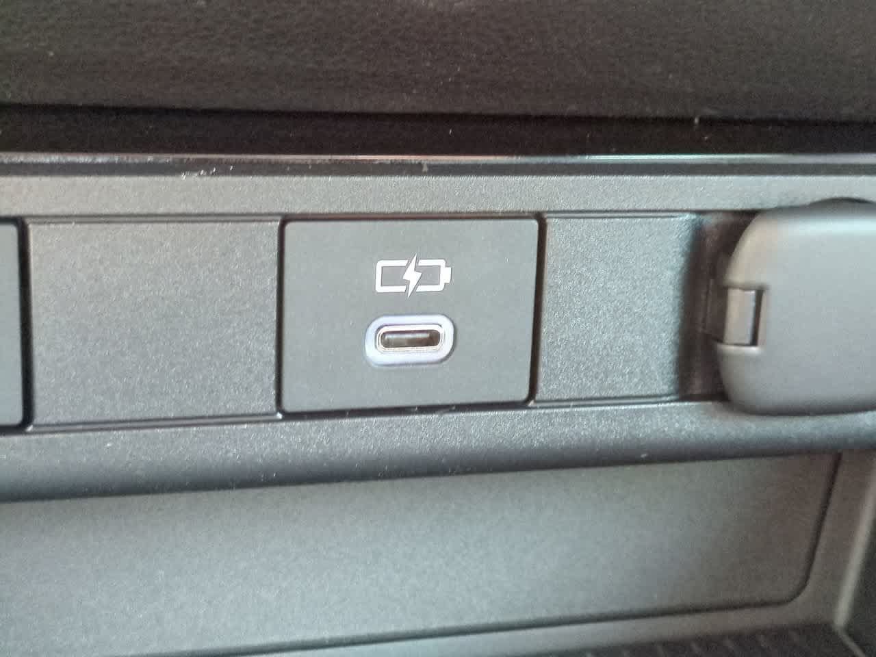Certified 2026 Toyota Prius Plug-In Hybrid FWD image 21