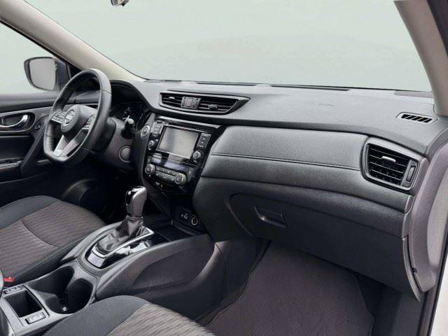 Used 2019 Nissan Rogue SV FWD image 57