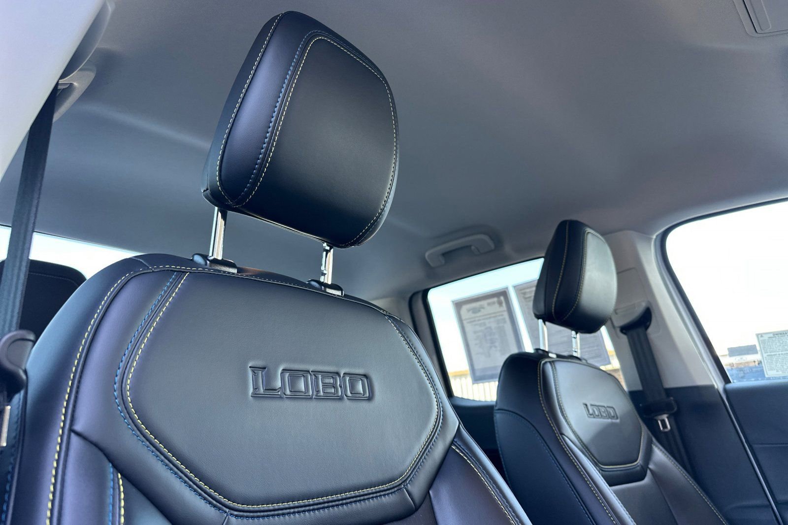 Used 2025 Ford Maverick Lobo image 14