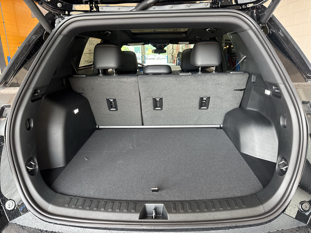 New 2027 Chevrolet Equinox RS w/ Convenience Package III AWD/4WD image 18