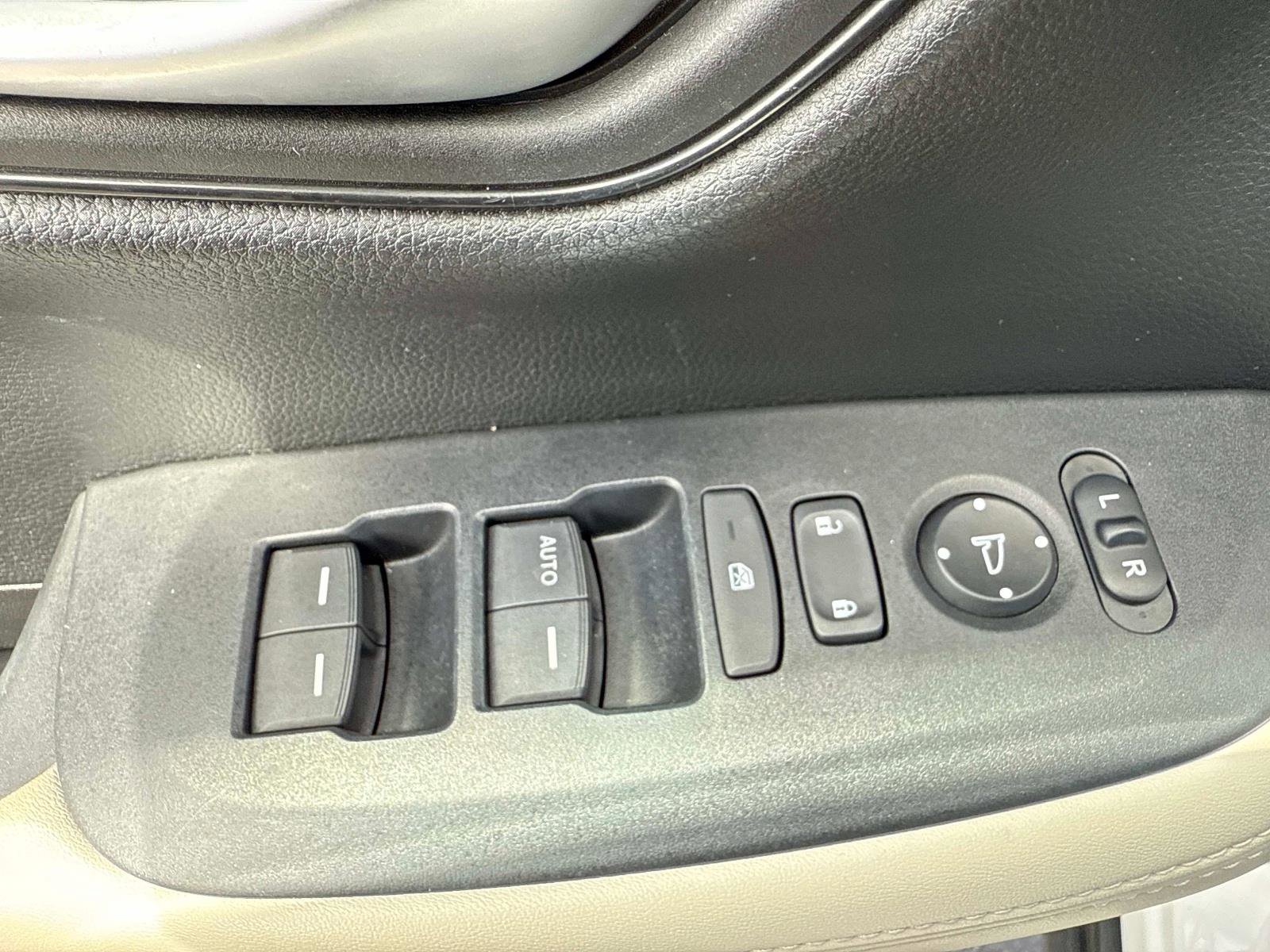 Certified 2023 Honda HR-V LX image 18