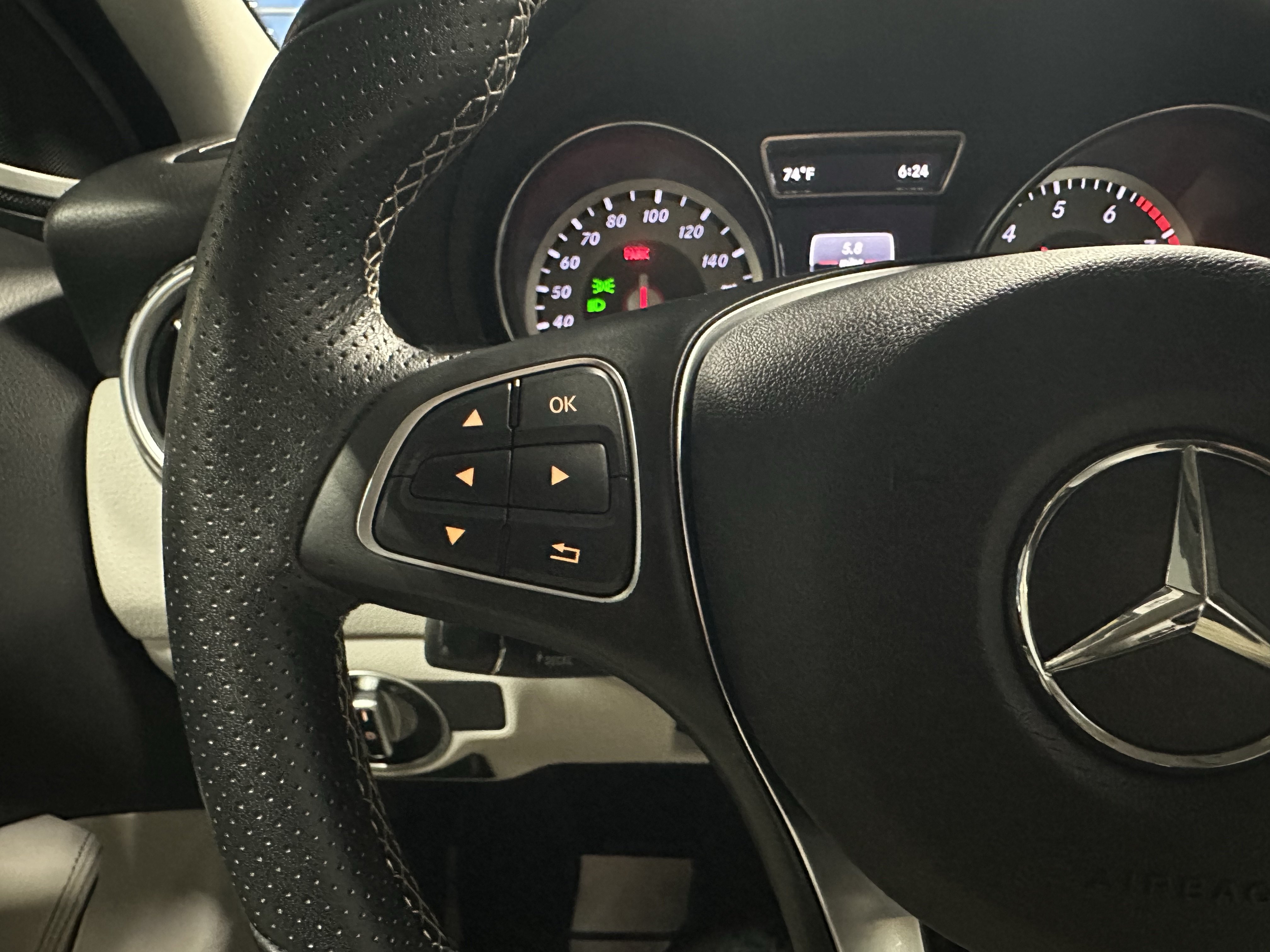 Used 2016 Mercedes-Benz GLA 250 4MATIC image 12