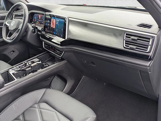 Used 2024 Volkswagen Atlas Cross Sport SE image 20