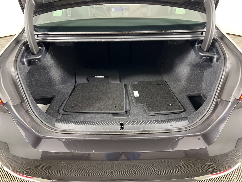 Used 2026 BMW i5 eDrive40 w/ Premium Package image 23