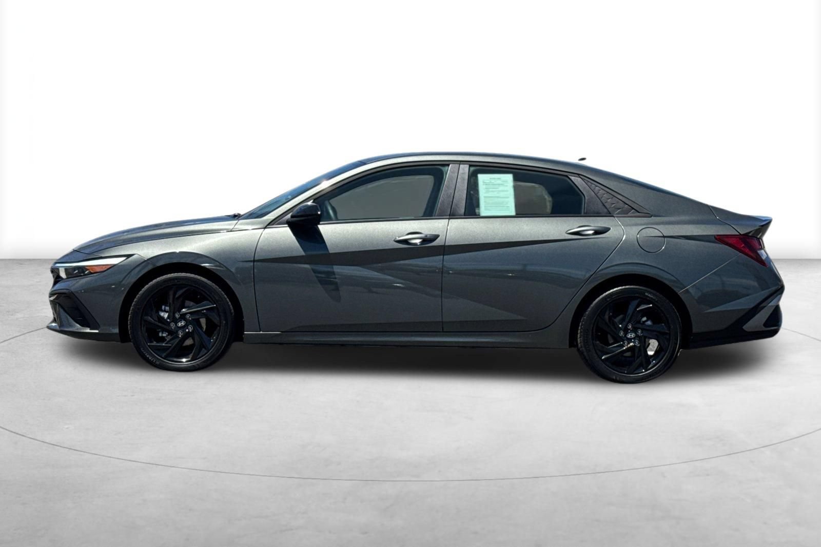 Certified 2026 Hyundai Elantra Sport FWD image 3