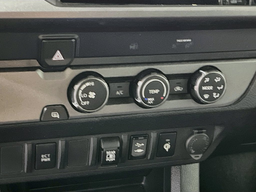 Used 2019 Toyota Tacoma TRD Sport RWD image 23