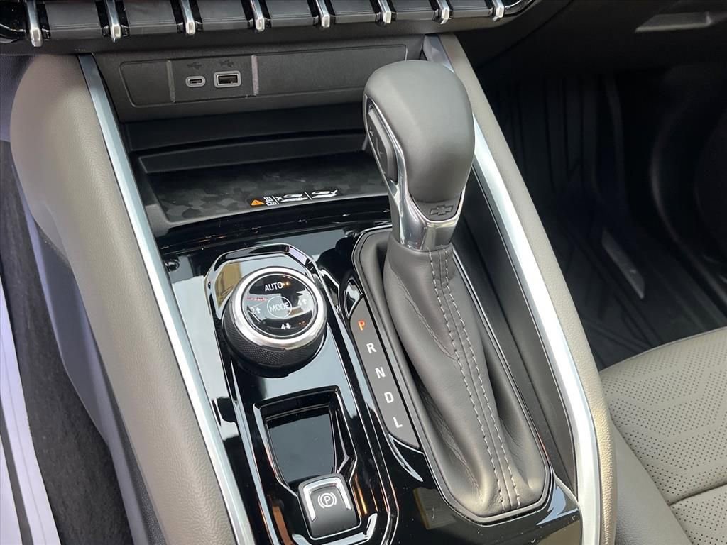 New 2026 Chevrolet Colorado ZR2 image 11