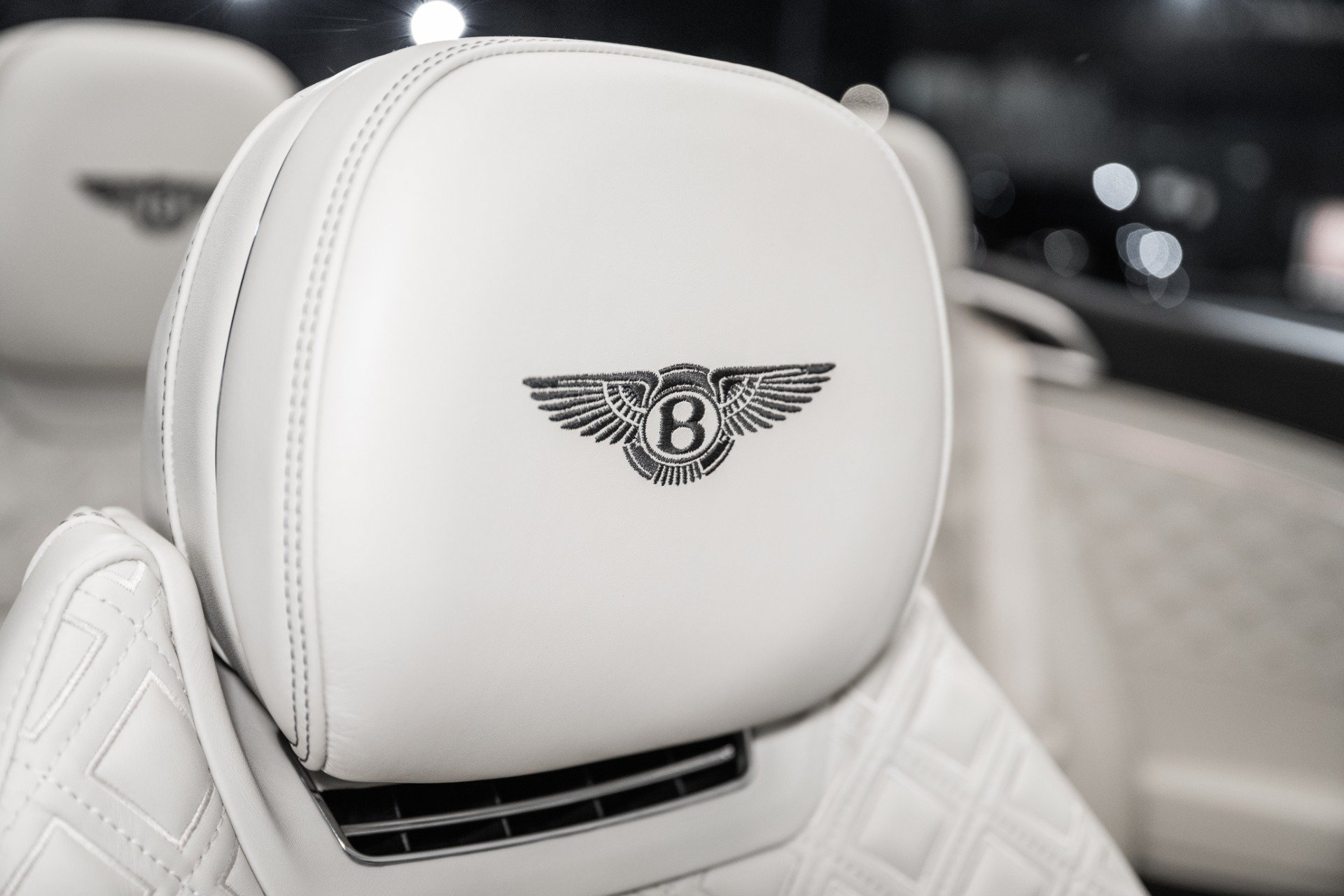 Certified 2020 Bentley Continental GT V8 AWD/4WD image 43
