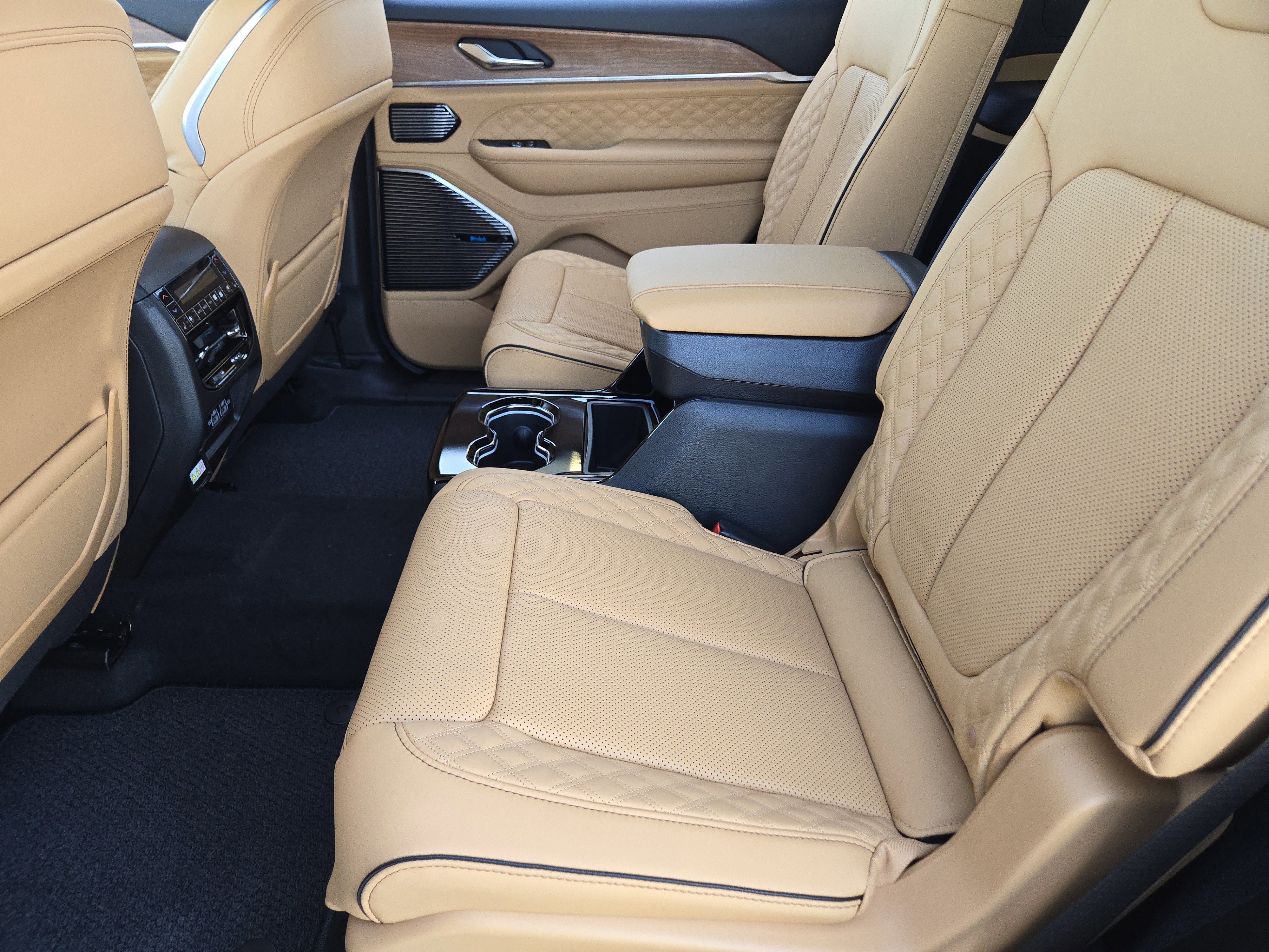 New 2025 Jeep Grand Cherokee L Summit image 22