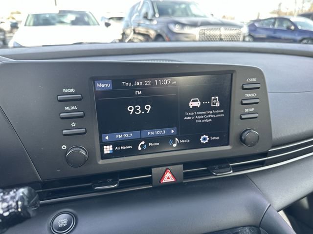 Certified 2025 Hyundai Elantra Sport image 16