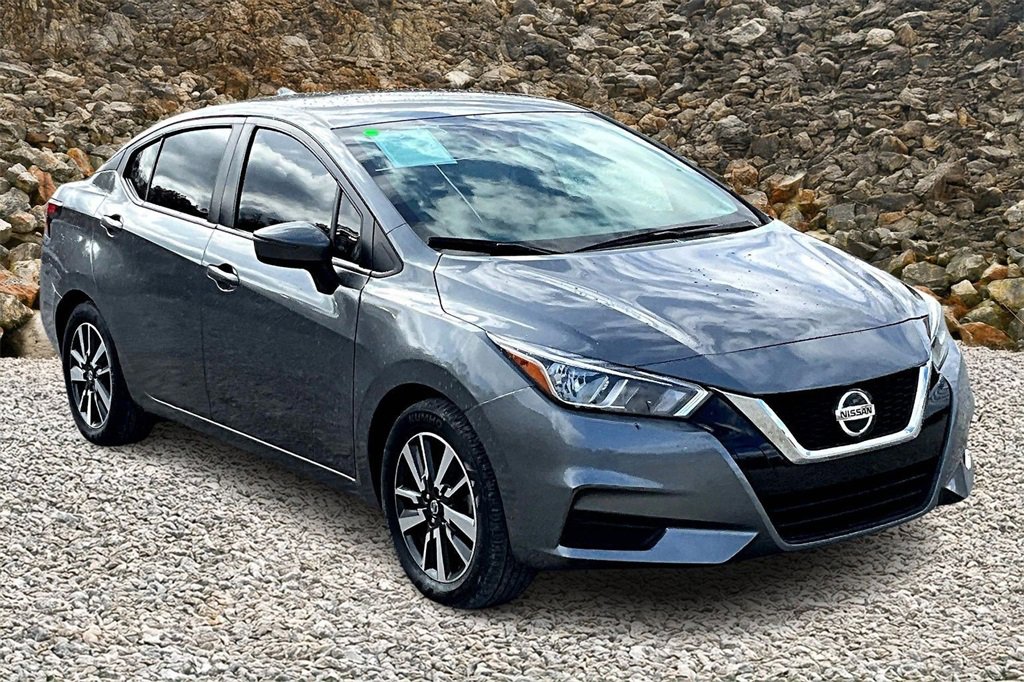 Used 2021 Nissan Versa SV image 10