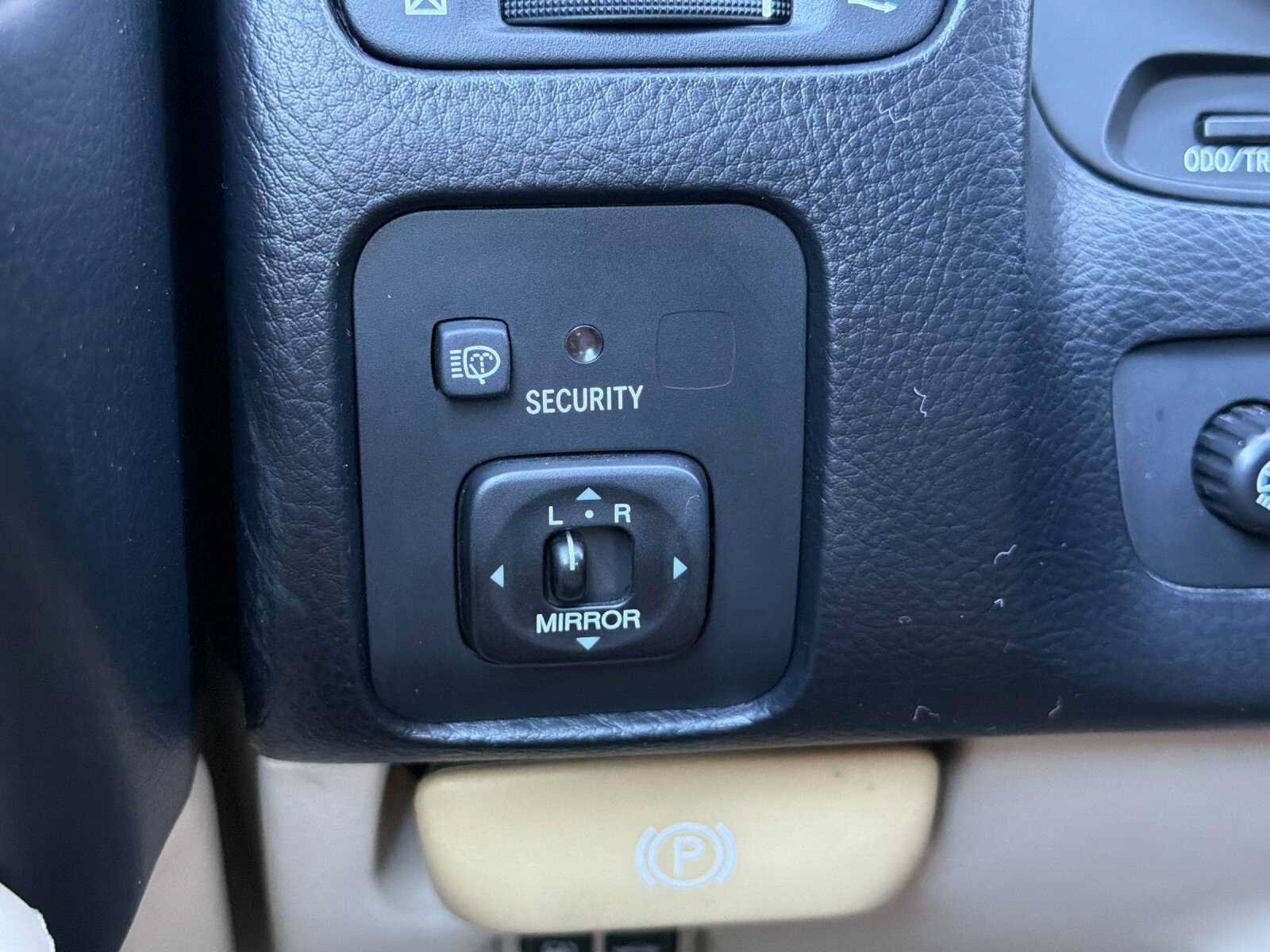 Used 2003 Lexus SC 430 Convertible RWD image 28
