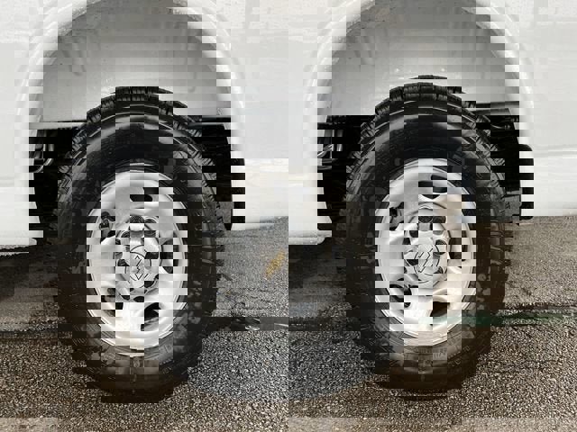 New 2026 Chevrolet Express 3500 LS RWD image 31