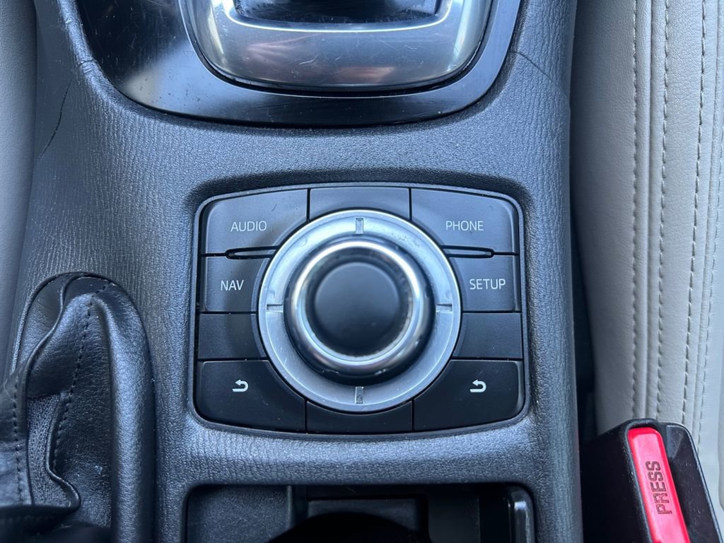 Used 2014 MAZDA MAZDA6 Touring w/ Touring Technology Package image 27