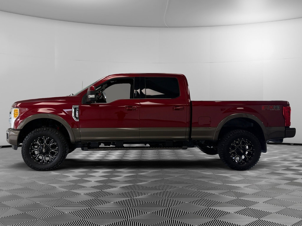 Used 2017 Ford F250 King Ranch w/ FX4 Off-Road Package AWD/4WD image 5