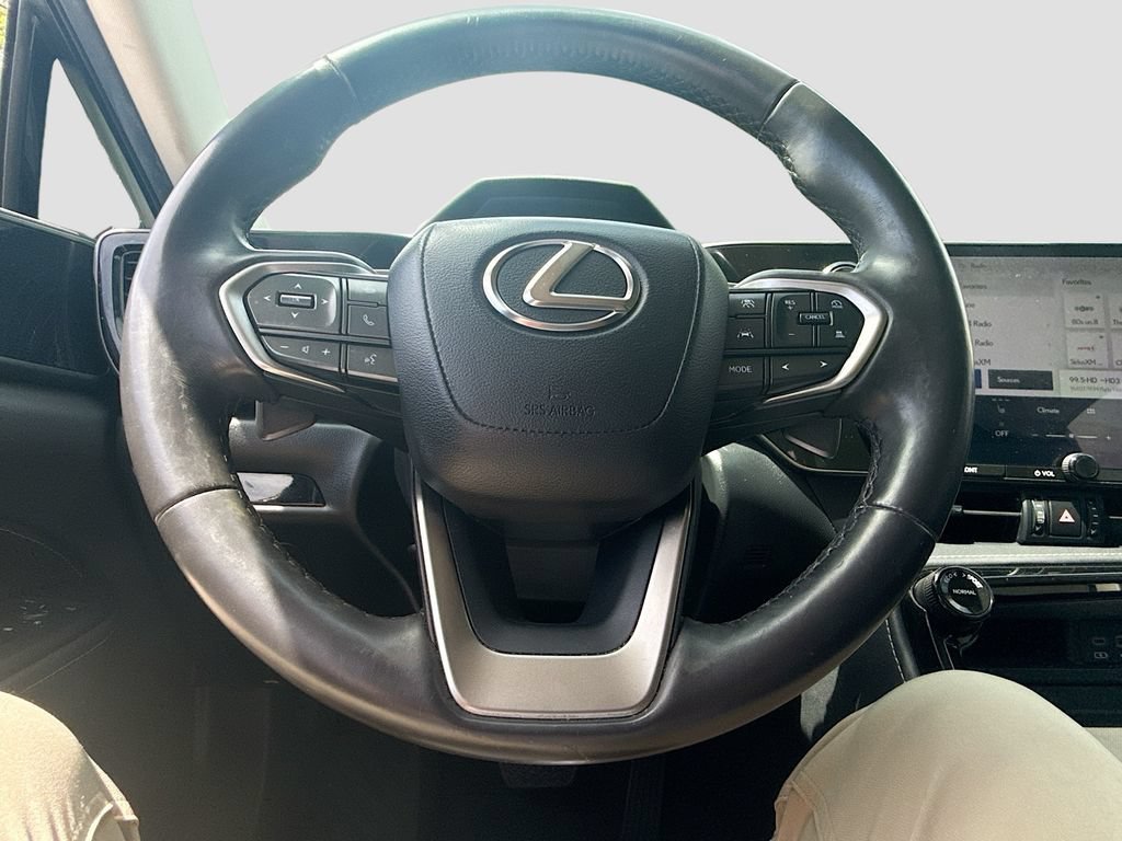 Used 2024 Lexus NX 250 FWD w/ Towing Package (2000 Lbs) image 12