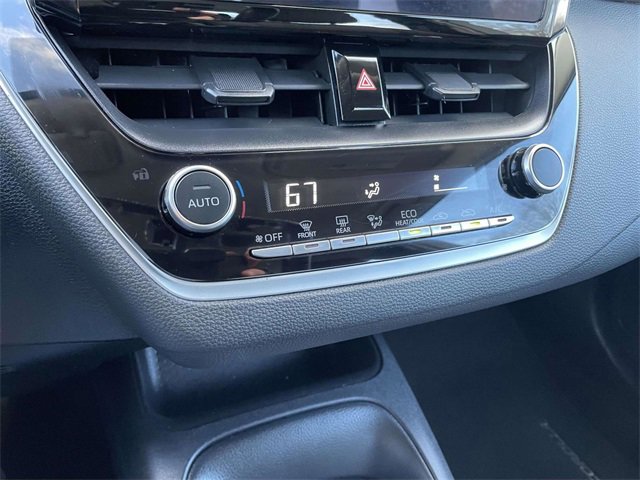 Used 2024 Toyota Corolla LE image 29