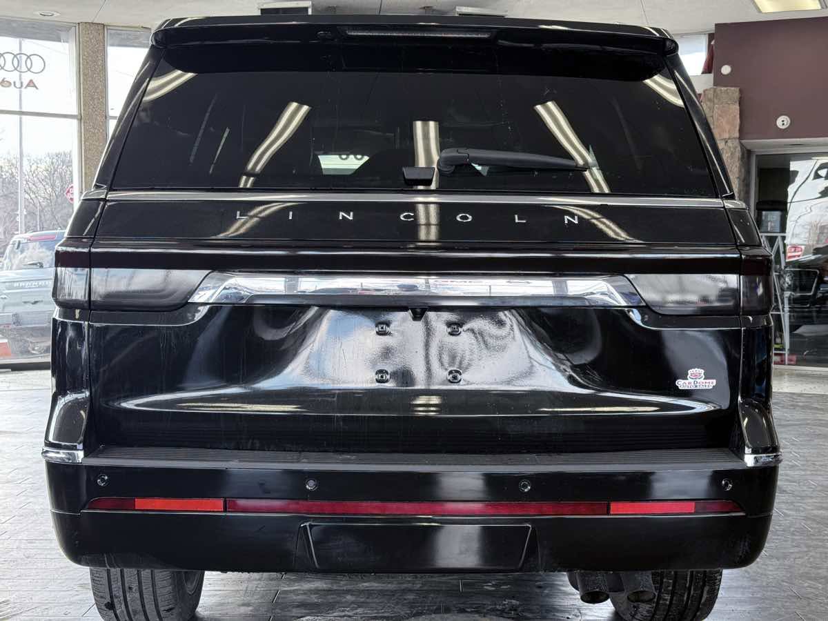 Used 2024 Lincoln Navigator Reserve AWD/4WD image 13