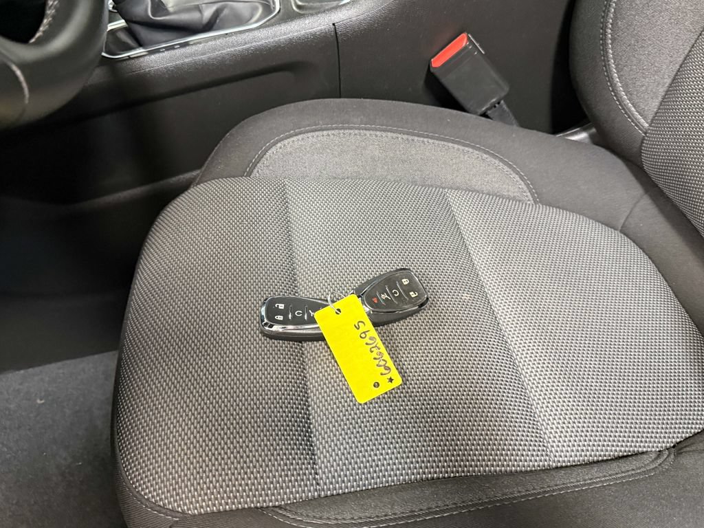 Used 2023 Chevrolet Traverse LT AWD/4WD image 20