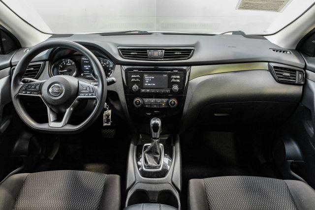 Used 2018 Nissan Rogue Sport S w/ S Appearance Package FWD image 21