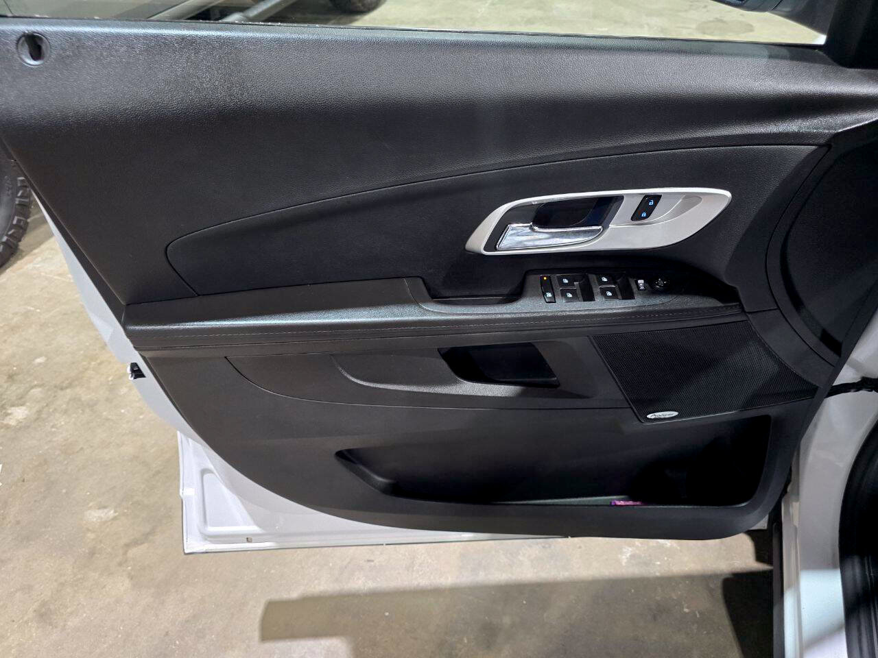 Used 2017 Chevrolet Equinox LT w/ Sport Edition AWD/4WD image 22
