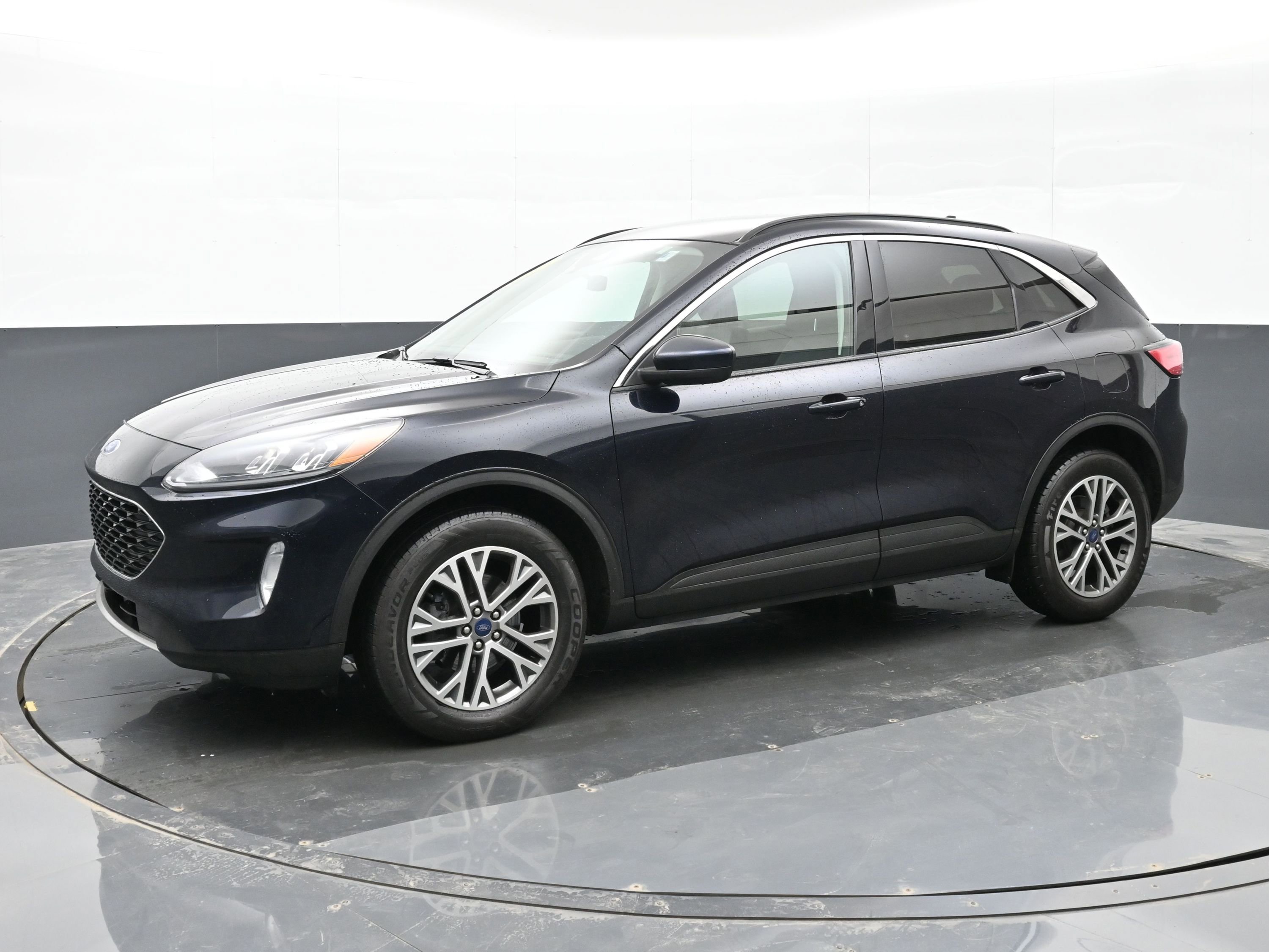 Used 2021 Ford Escape SEL image 4