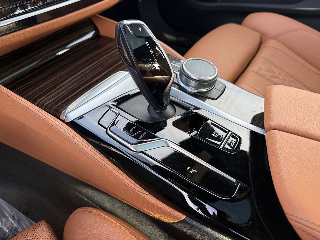 Used 2023 BMW 530i w/ M Sport Package image 24