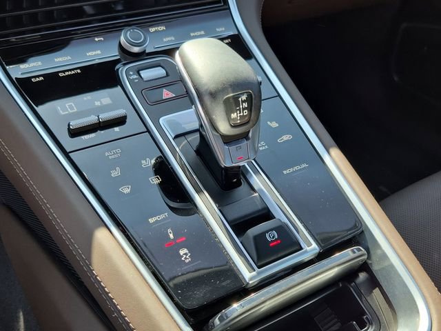 Used 2023 Porsche Panamera image 26