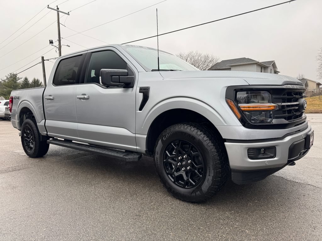 New 2026 Ford F150 XLT w/ Equipment Group 302A MID AWD/4WD image 3
