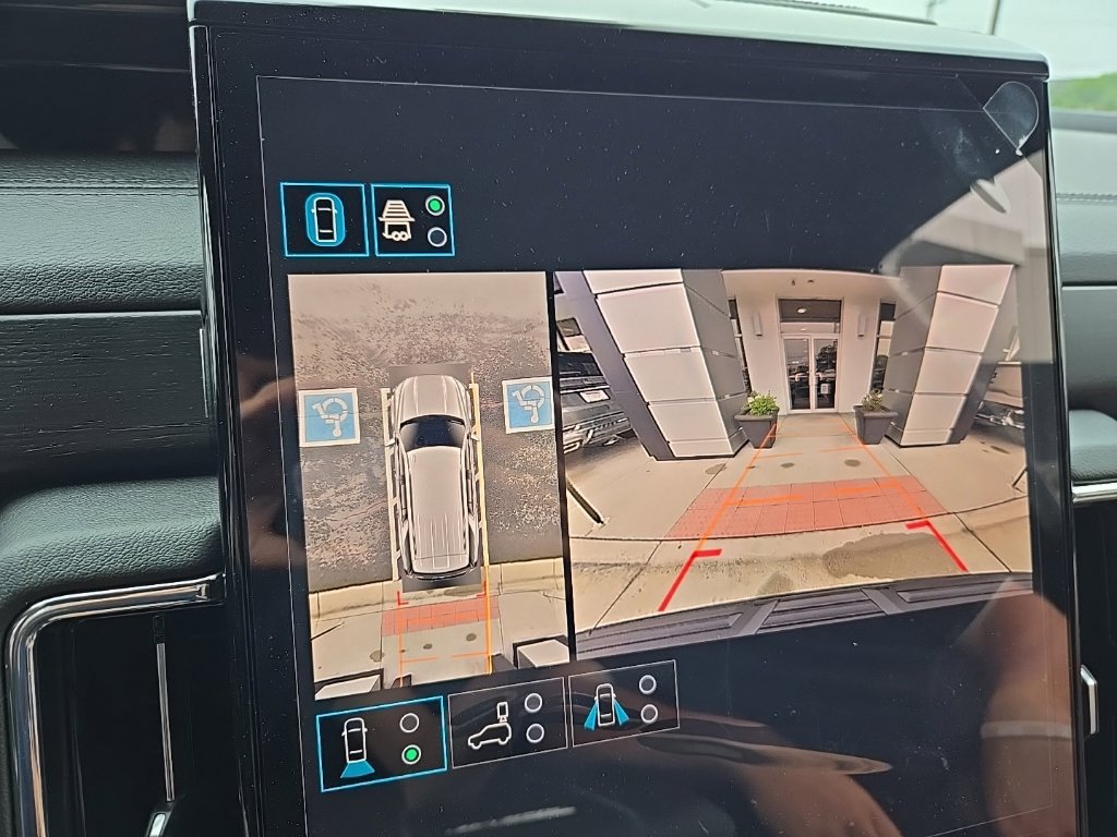 New 2026 GMC Yukon Denali AWD/4WD image 32