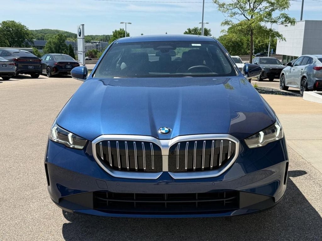 Used 2026 BMW 540i xDrive AWD/4WD image 8