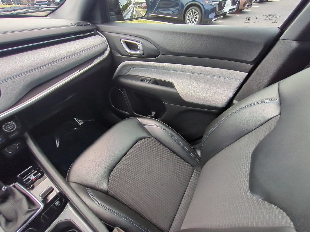 Used 2023 Jeep Compass Latitude w/ Convenience Group AWD/4WD image 15
