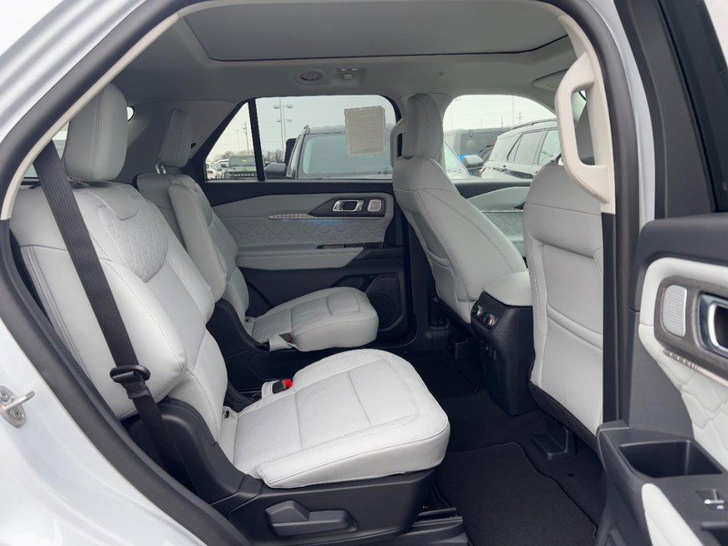 New 2026 Ford Explorer Platinum w/ LUX Leather Package image 5