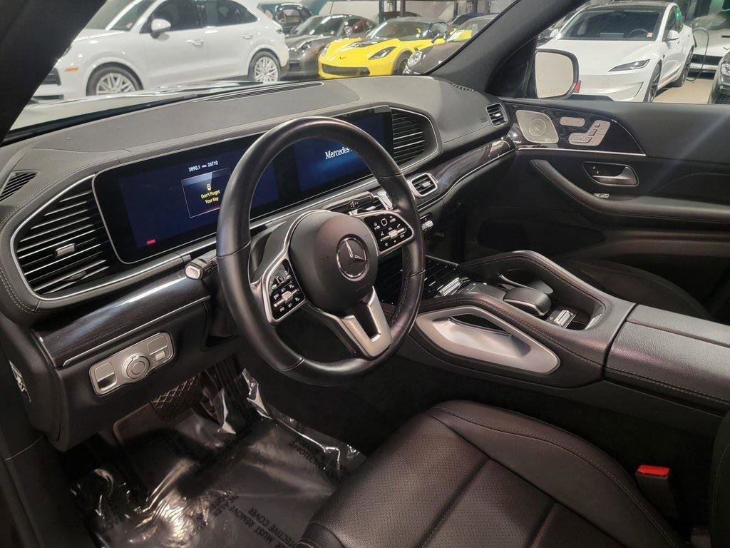 Used 2023 Mercedes-Benz GLS 450 4MATIC image 9