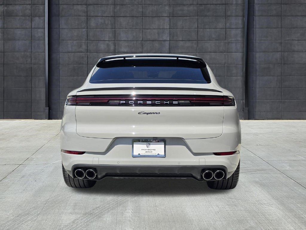 New 2026 Porsche Cayenne Coupe AWD/4WD image 10
