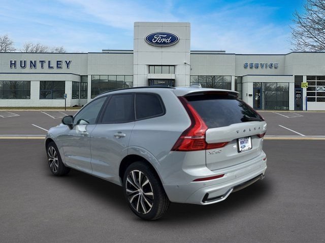 Used 2025 Volvo XC60 B5 Plus AWD/4WD image 5