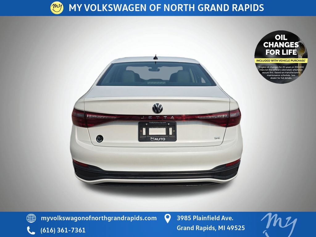 Used 2025 Volkswagen Jetta SE w/ Sunroof Package FWD image 7