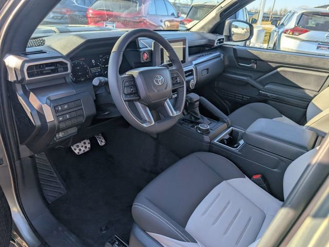 Used 2025 Toyota Tacoma TRD Sport image 14