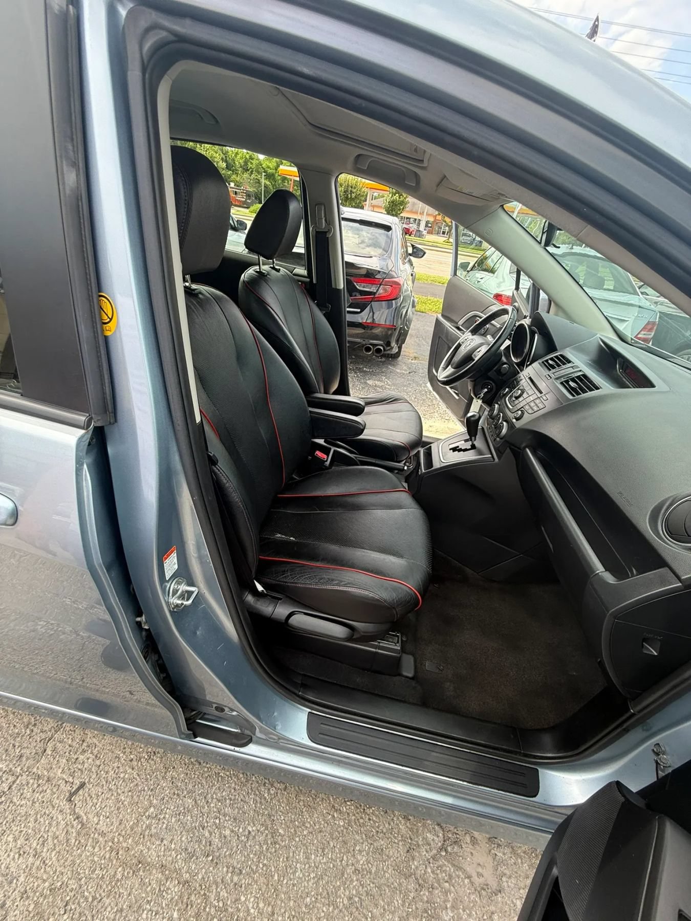 Used 2012 MAZDA MAZDA5 Grand Touring FWD image 22