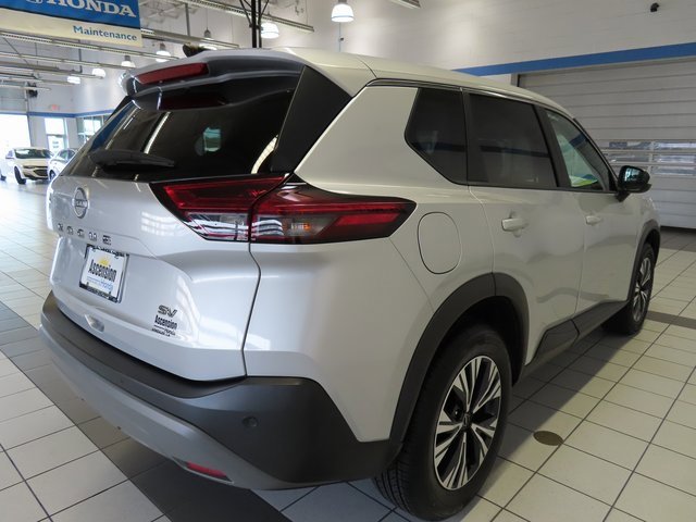 Used 2023 Nissan Rogue SV image 13