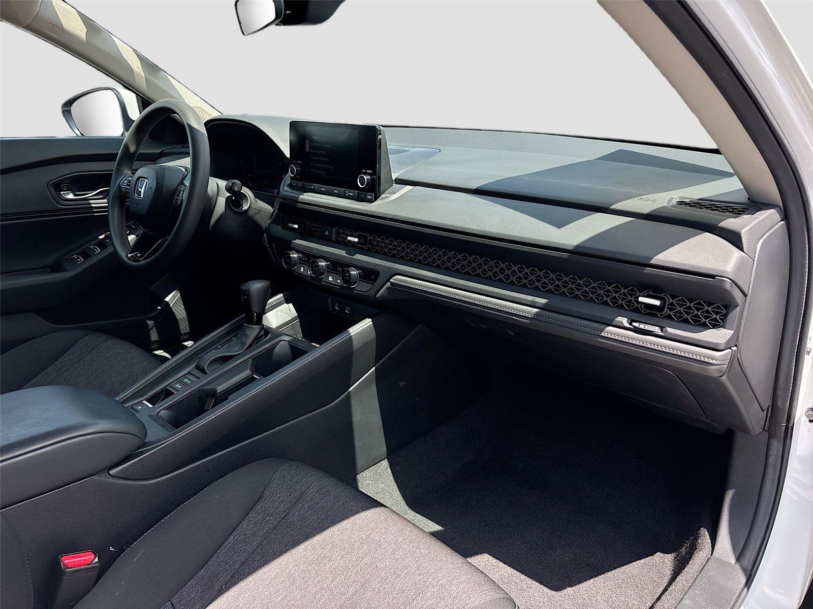 Certified 2024 Honda Accord EX image 32