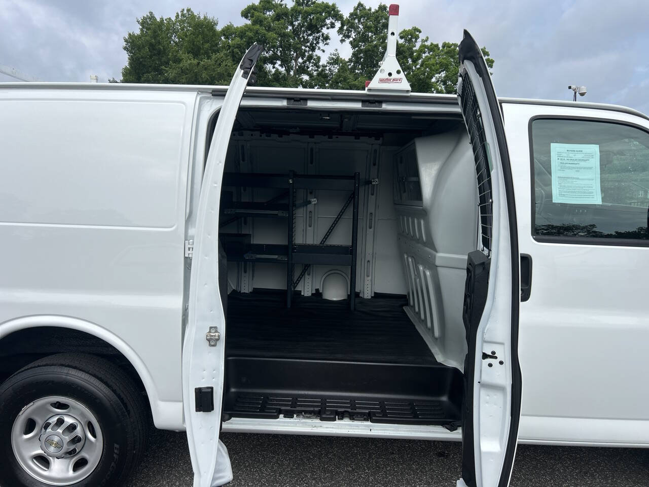 Used 2022 Chevrolet Express 2500 w/ Driver Convenience Package RWD image 20