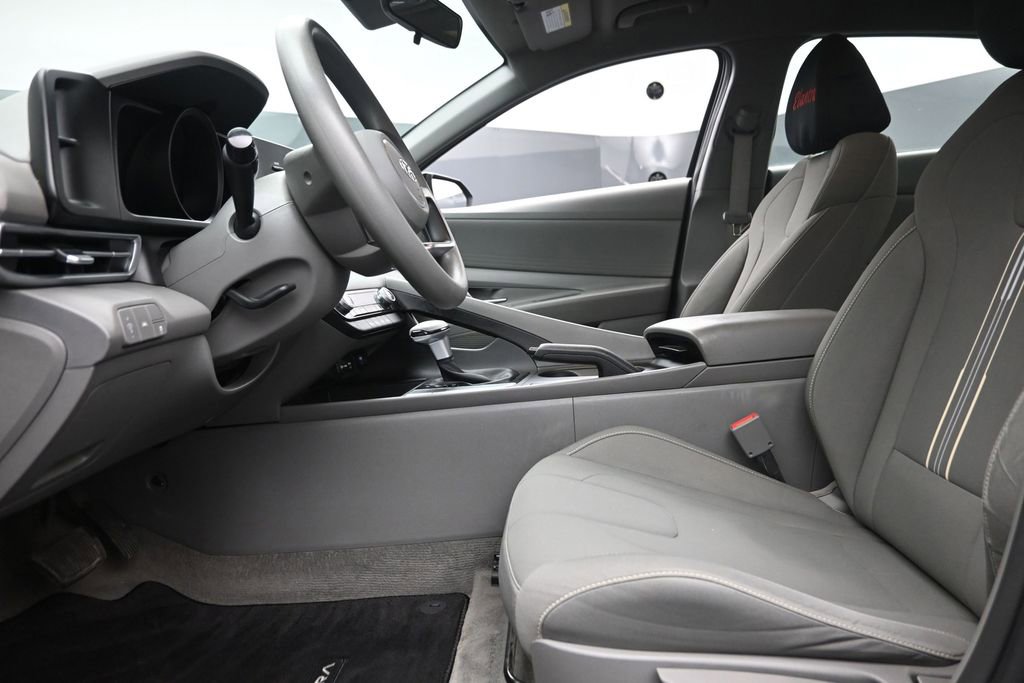 Certified 2023 Hyundai Elantra SEL FWD image 13