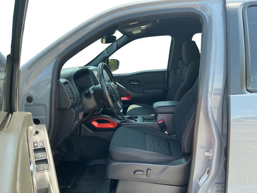 Used 2024 Nissan Frontier PRO-4X w/ Technology Package image 14