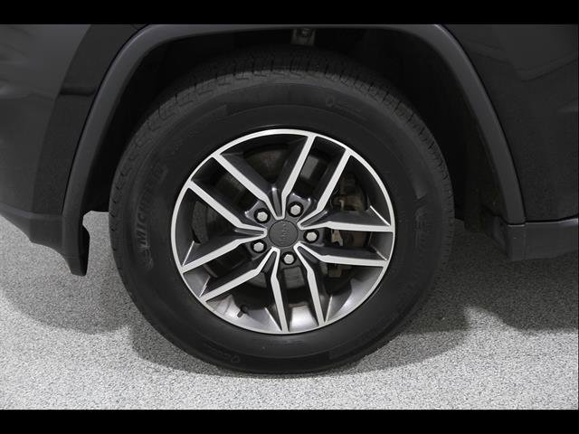 Used 2021 Jeep Grand Cherokee Limited AWD/4WD image 24