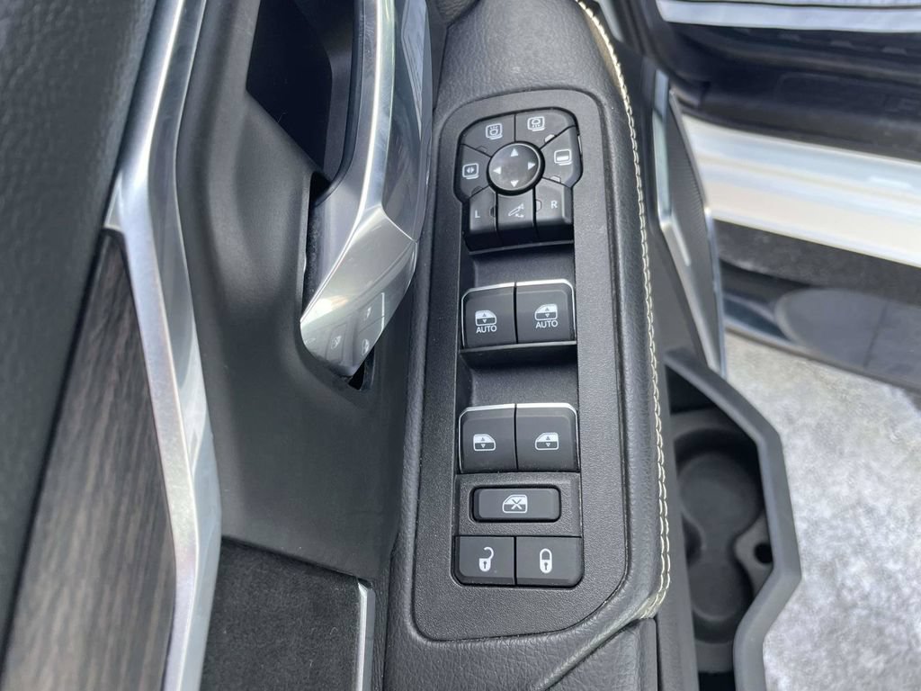 Used 2025 RAM 3500 Laramie w/ Night Edition AWD/4WD image 16
